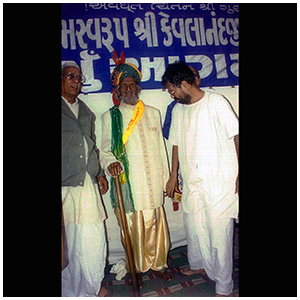 Shree Rangbal with P.P. shree Kevalanandaji Paramhansa