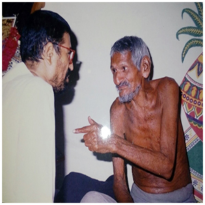 Shree Rangbal with P.P. shree Kevalanandaji Paramhansa