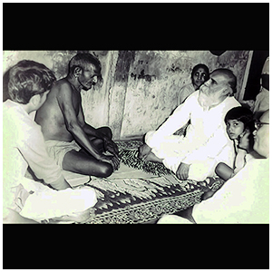 Rangbal with P.P. shree Kevalanandaji Paramhansa